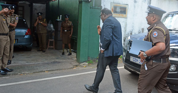 පොලිස්පතිට වෙඩි වැදීම අධිකරණය වාර්තාවක් ඉල්ලයි