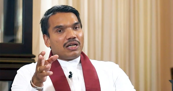 හෙට ලෝකයේ රැකියාවලට තරුණයින් සූදානම් කළ යුතුයි