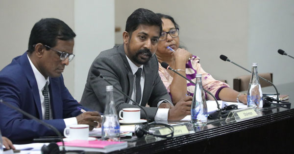 බන්ධනාගාර තදබදය ගැන පාර්ලිමේන්තු සාකච්ඡාවක්