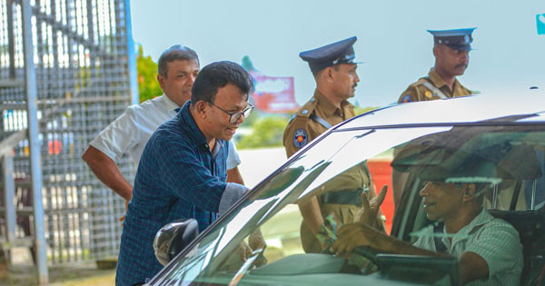 ආසන පටි නැතුව අධිවේගයේ ගියොත් හෙට සිට දඩ