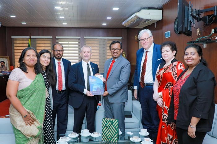 UK Trade Envoy meets Handunneththi : Discusses boosting Sri Lanka exports via zero‑tariff scheme